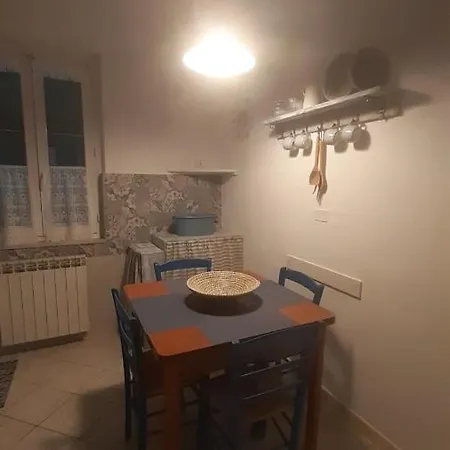 شقة Mari-Lunae Guest House سانتو ستيفانو دي ماجرا