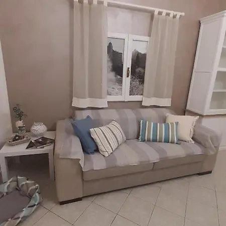 شقة Mari-Lunae Guest House